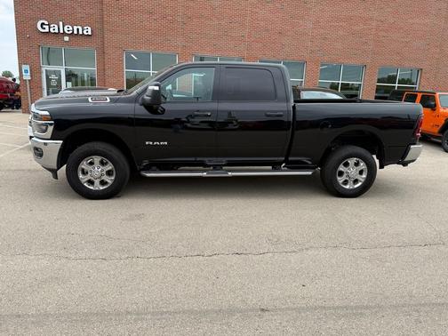 Black 2026 RAM 2500 Big Horn Crew Cab 4x4 6'4' Box