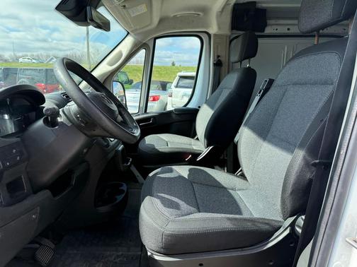 Bright White Clearcoat 2022 RAM ProMaster 1500 Low Roof