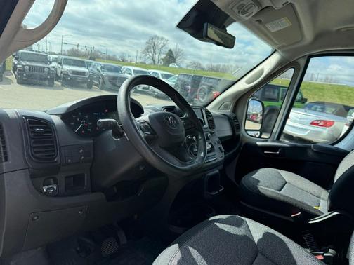 Bright White Clearcoat 2022 RAM ProMaster 1500 Low Roof