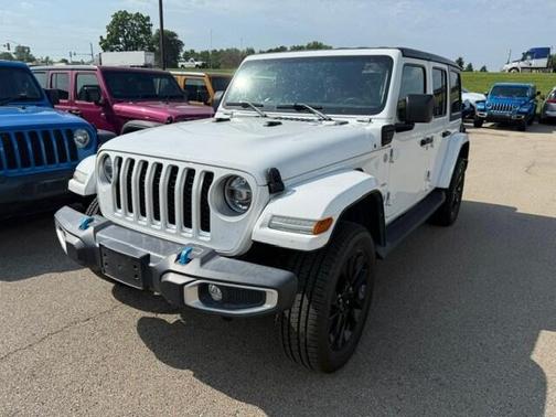Bright White Clearcoat 2022 Jeep Wrangler Unlimited 4xe Sahara