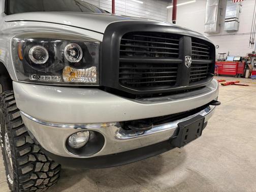 2006 Dodge Ram 2500 SLT/TRX