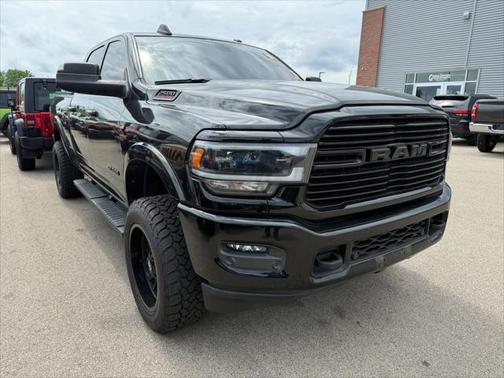 2022 RAM 2500 Laramie Crew Cab 4x4 6'4' Box