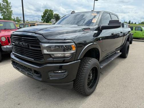 2022 RAM 2500 Laramie Crew Cab 4x4 6'4' Box