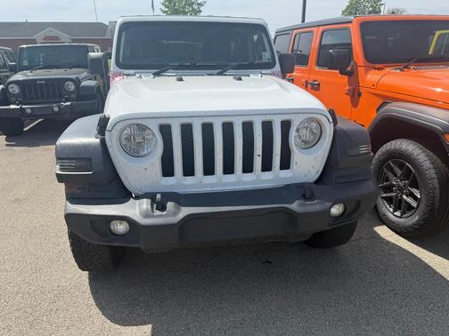 Bright White Clearcoat 2021 Jeep Wrangler Unlimited Sport
