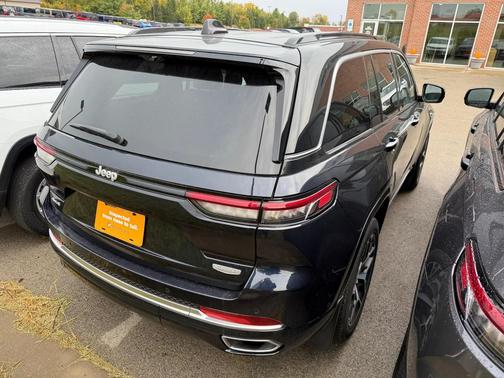 2024 Jeep Grand Cherokee Summit
