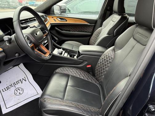 2024 Jeep Grand Cherokee Summit