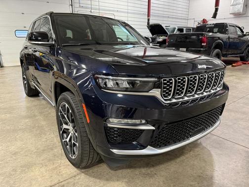 2024 Jeep Grand Cherokee Summit