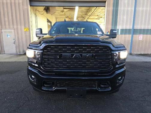 2024 RAM 2500 Big Horn Crew Cab 4x4