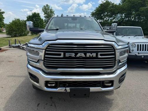 Billet Silver Metallic Clearcoat 2022 RAM 3500 Laramie Crew Cab 4x4 8' Box