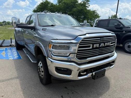 Billet Silver Metallic Clearcoat 2022 RAM 3500 Laramie Crew Cab 4x4 8' Box