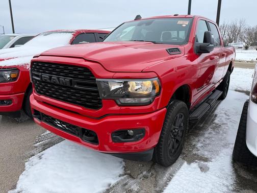 2024 RAM 2500 Big Horn Crew Cab 4x4 6'4' Box