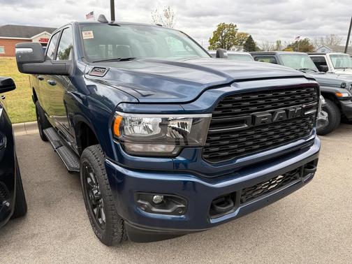 2024 RAM 2500 Big Horn Crew Cab 4x4 6'4' Box