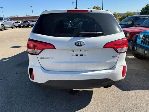 2014 Kia Sorento LX