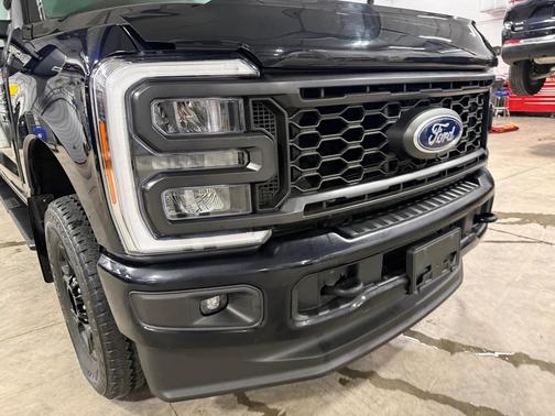 2023 Ford F-250 XL