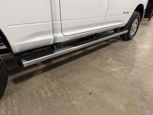 2020 RAM 2500 Tradesman Crew Cab 4X4 6'4' Box