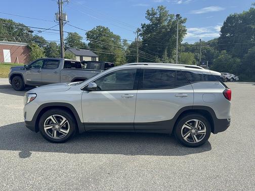 Quicksilver Metallic 2018 GMC Terrain SLT