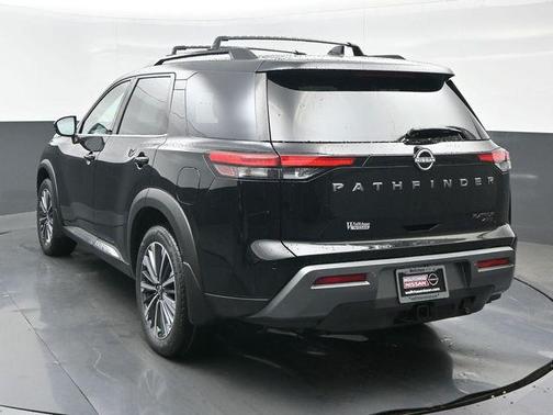 Super Black 2026 Nissan Pathfinder Platinum