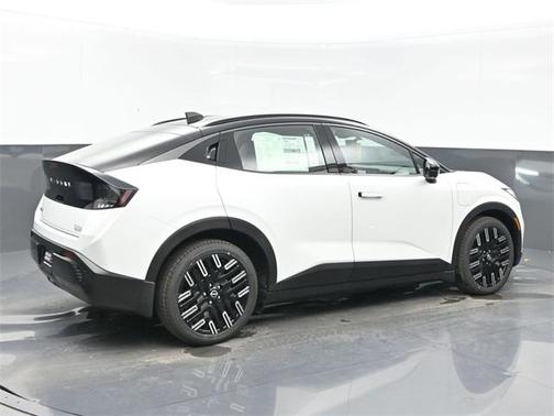 2026 Nissan Leaf PLATINUM+