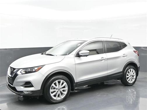 2022 Nissan Rogue Sport SV