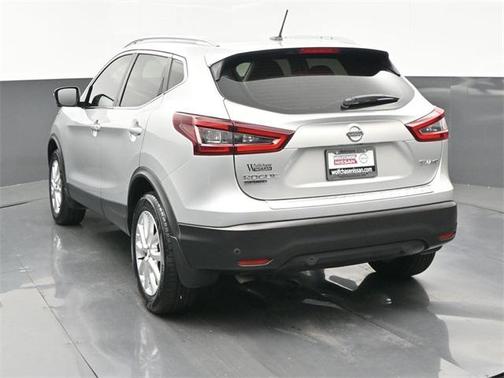 2022 Nissan Rogue Sport SV