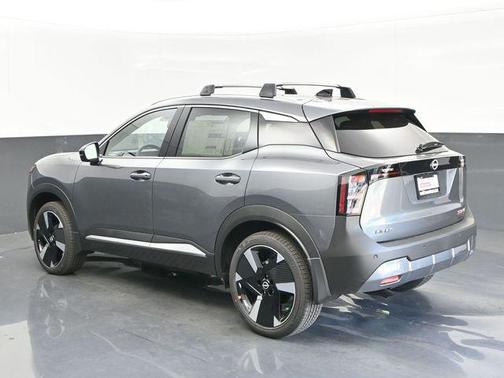 Gun Metallic 2026 Nissan Kicks SR