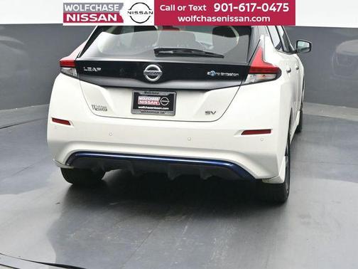 Pearl White 2022 Nissan Leaf SV