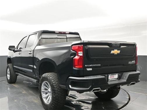2022 Chevrolet Silverado 1500 High Country