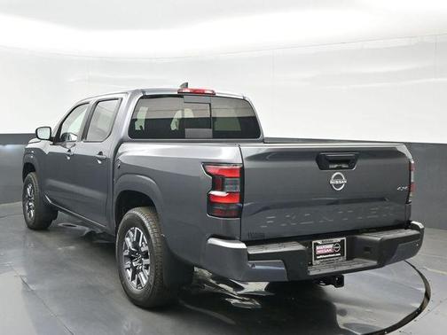 Gun Metallic 2026 Nissan Frontier SV