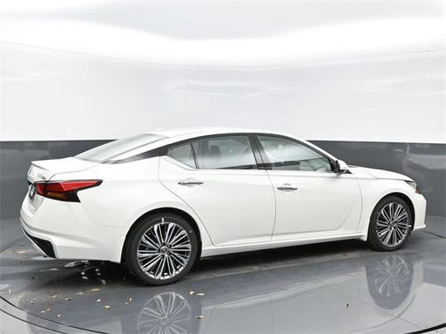 2025 Nissan Altima 2.5 SL