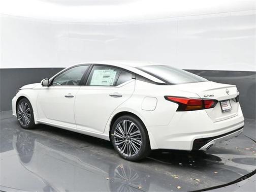 2025 Nissan Altima 2.5 SL
