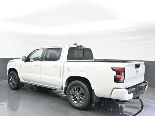 Glacier White 2026 Nissan Frontier SV