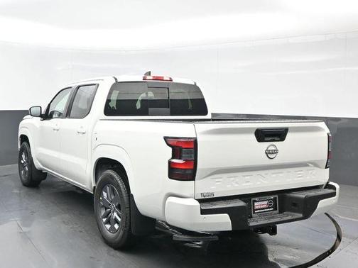 Glacier White 2026 Nissan Frontier SV