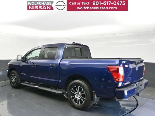 Deep Blue Pearl Metallic 2022 Nissan Titan SV