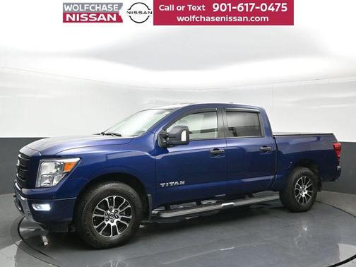 Deep Blue Pearl Metallic 2022 Nissan Titan SV