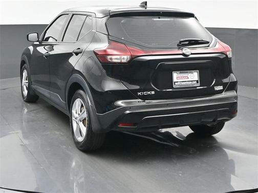 2022 Nissan Kicks S