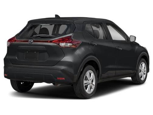 Super Black 2025 Nissan Kicks S