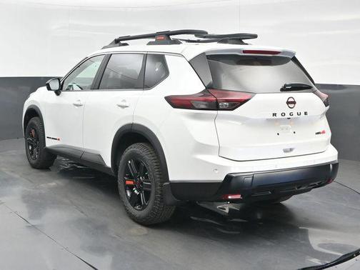 Everest White Pearl Tricoat 2026 Nissan Rogue Rock Creek