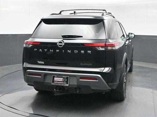 Super Black 2026 Nissan Pathfinder Platinum