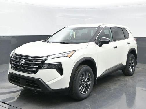 Glacier White 2026 Nissan Rogue S