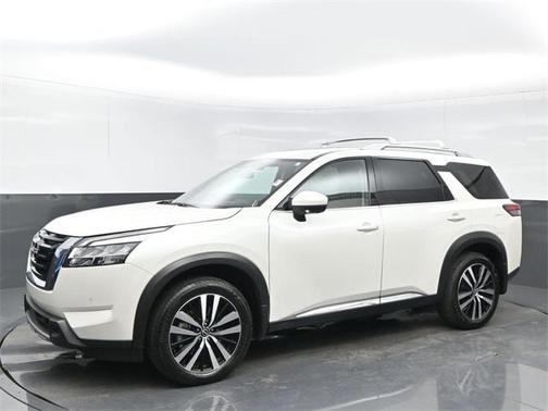 2024 Nissan Pathfinder Platinum