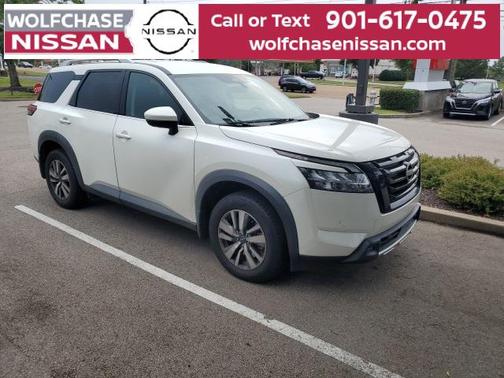 2023 Nissan Pathfinder SL