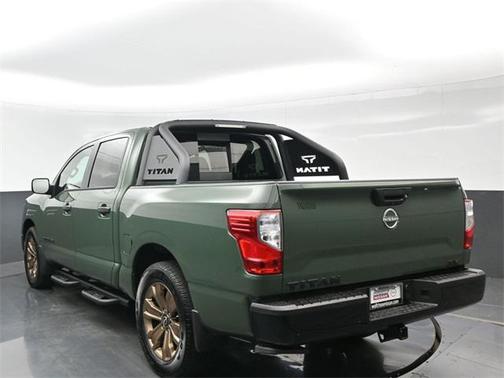 2024 Nissan Titan SV
