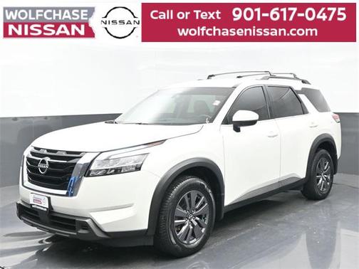 2022 Nissan Pathfinder SV