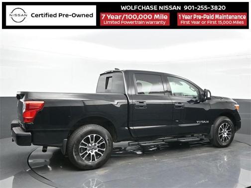 2024 Nissan Titan SV