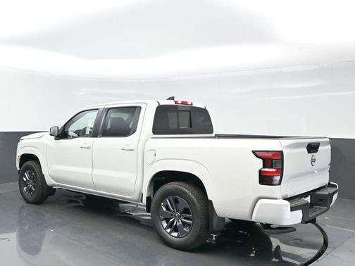 Glacier White 2026 Nissan Frontier SV