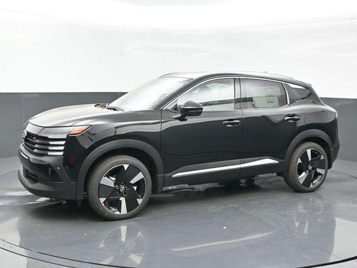 Super Black 2026 Nissan Kicks SR