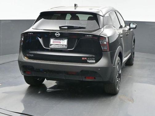 Super Black 2026 Nissan Kicks SR
