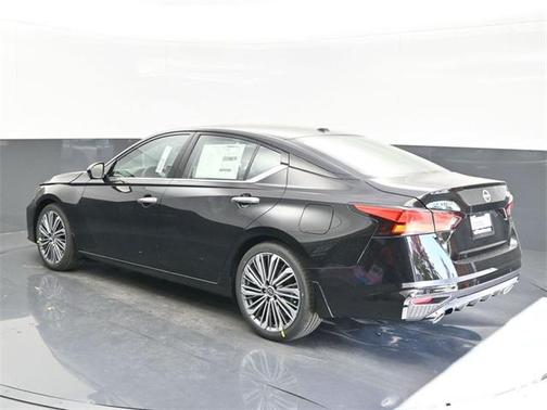 2025 Nissan Altima 2.5 SL