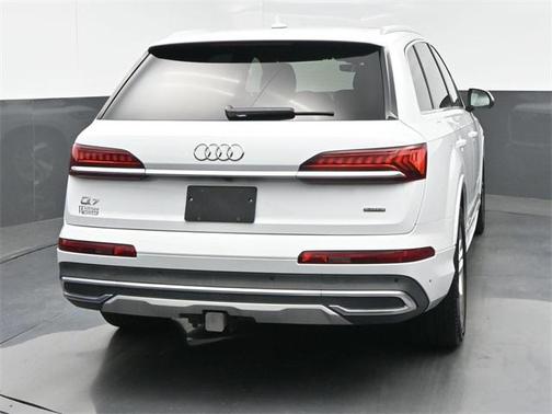 2023 Audi Q7 55 Premium Plus
