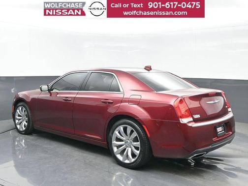 2018 Chrysler 300 Touring